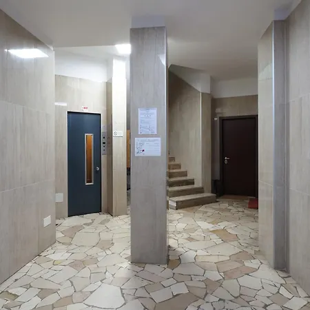 Mila Lux Lodi * Mailand